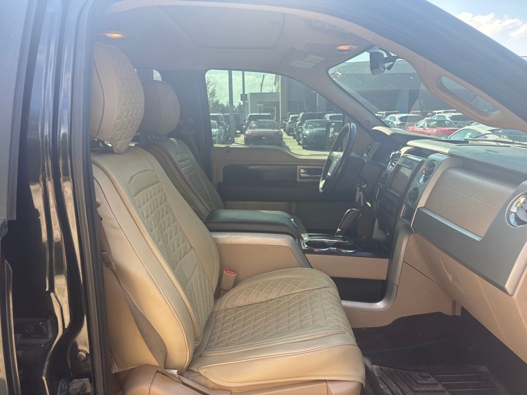 2012 Ford F-150 Lariat photo 23