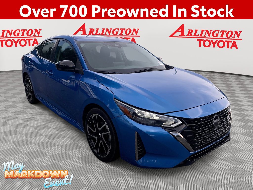 2024 Nissan Sentra SR CVT's photo