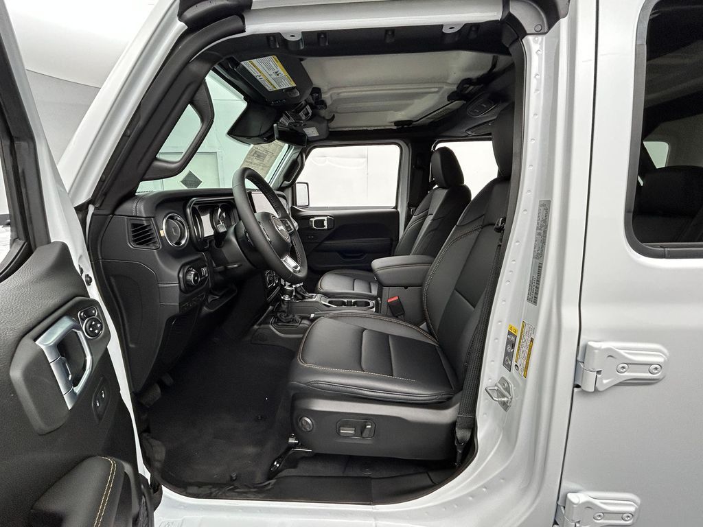 New 2026 Bright White Clearcoat Jeep Sahara image 13