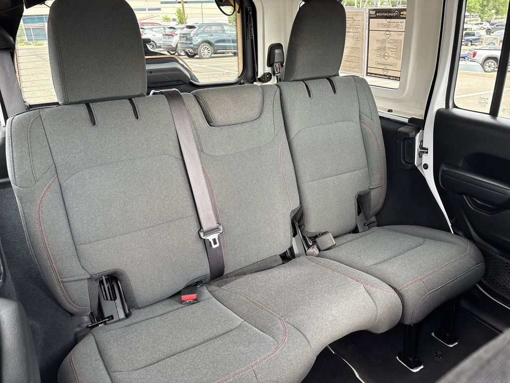 Used 2024 Jeep Wrangler SUV