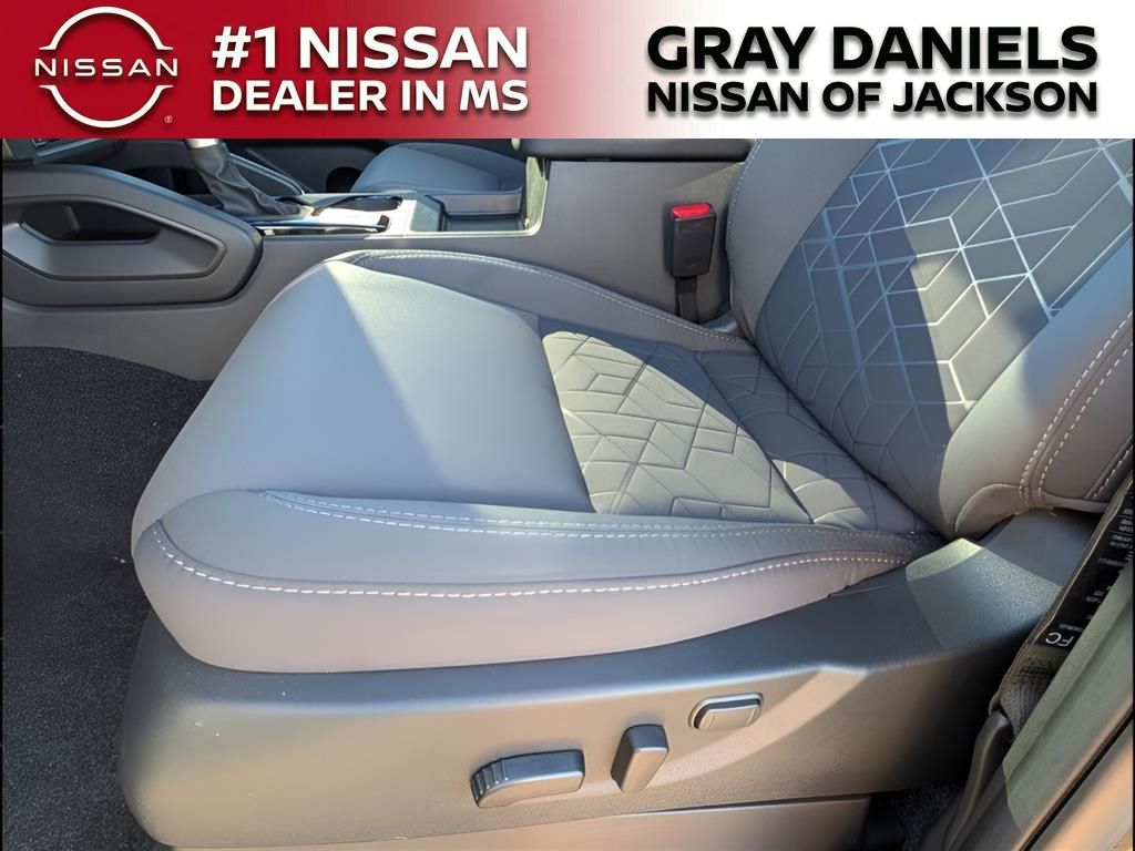 2026 Nissan Frontier SV - Photo 16