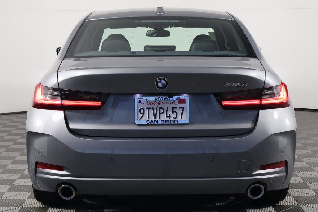 Thumbnail: 2025 BMW 3 Series - 5