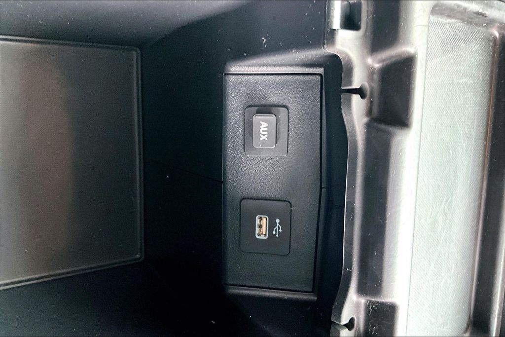 Used 2024 Honda Odyssey Van