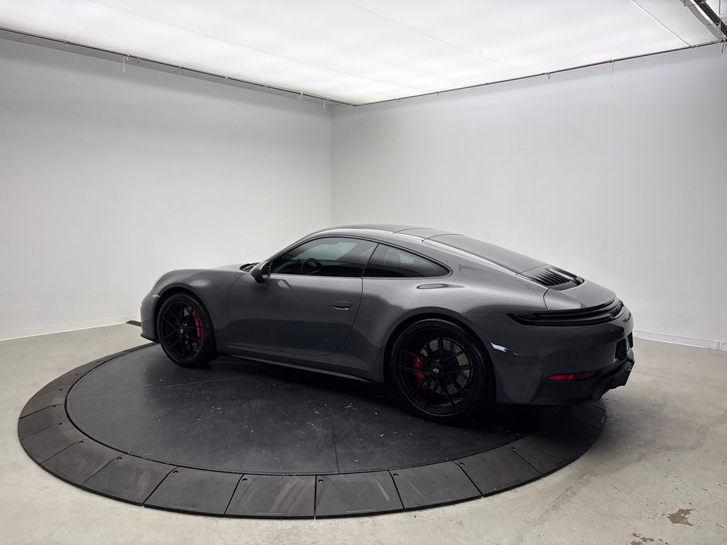 Thumbnail: 2025 Porsche 911 - 3
