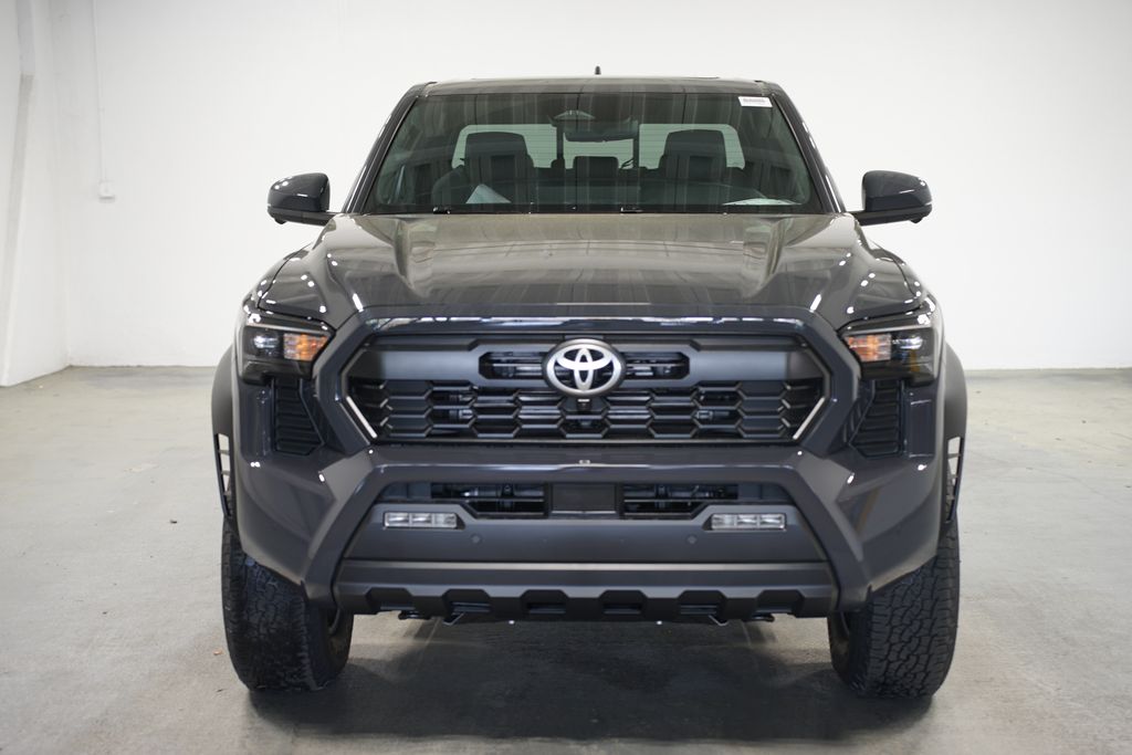 2025 Toyota Tacoma TRD Off-Road 2