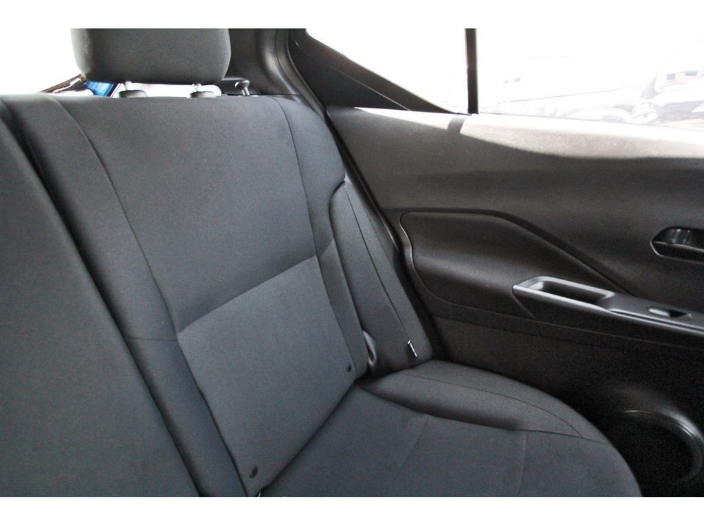 2025 Nissan Kicks Play S - 11