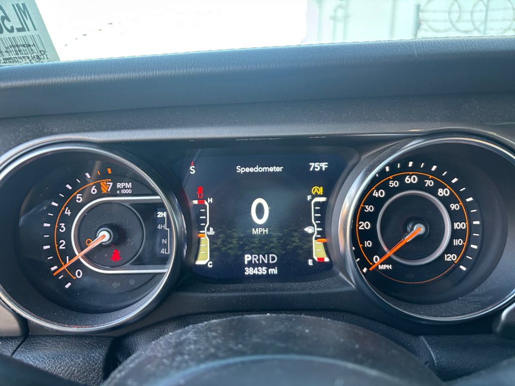2021 Jeep Gladiator Overland photo 12