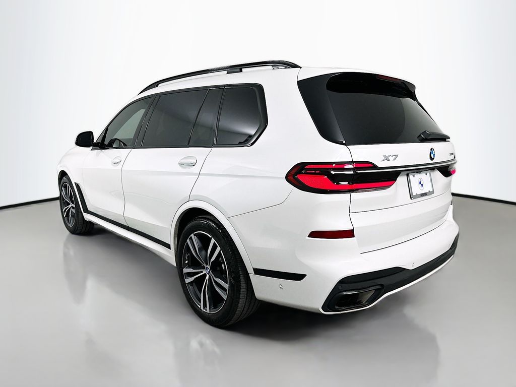Thumbnail: 2023 BMW X7 - 7
