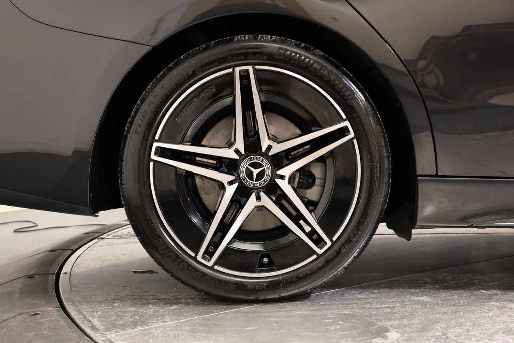 Thumbnail: 2025 Mercedes-Benz C-Class - 13