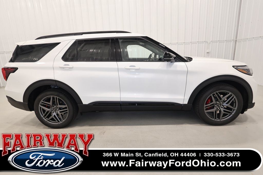 Star White 2026 Ford Explorer ST AWD SUV / Crossover All-Wheel Drive Automatic
