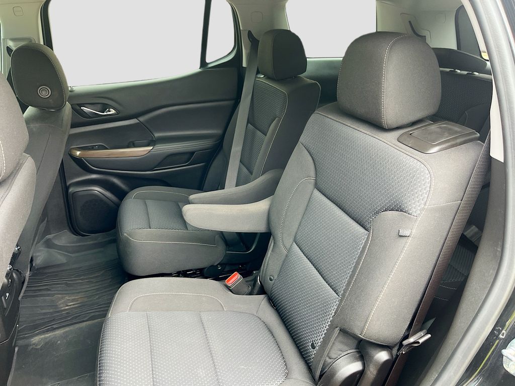 Used 2023 Black GMC SLE image 22