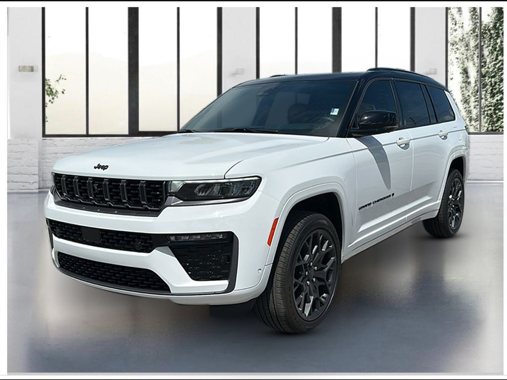 2026 Jeep Grand Cherokee L Summit 4x4's photo