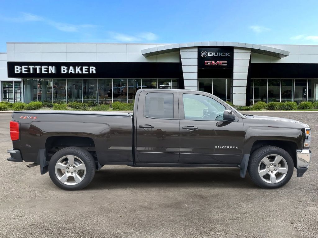 2018 Chevrolet Silverado 1500 LT 8