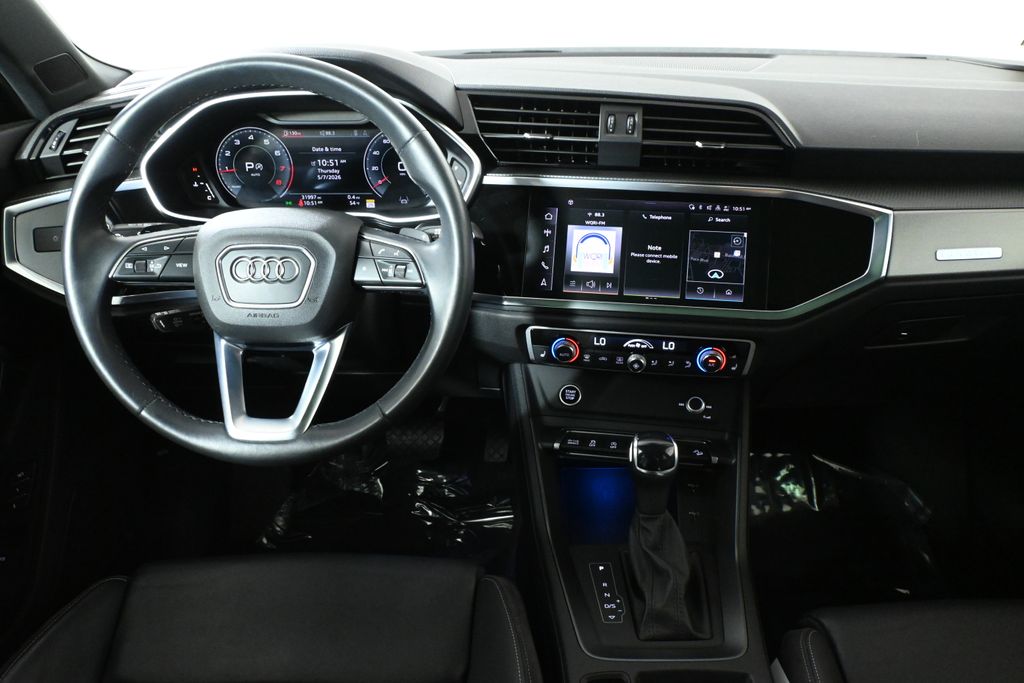 Thumbnail: 2022 Audi Q3 - 17
