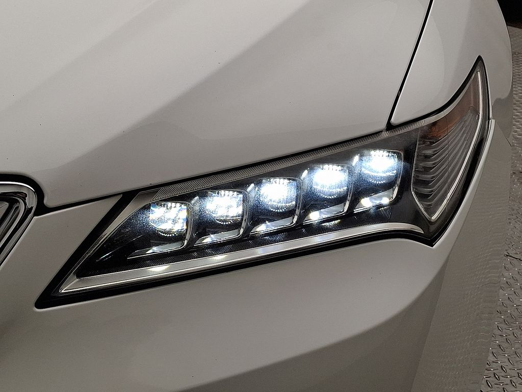 Thumbnail: 2015 Acura TLX - 9