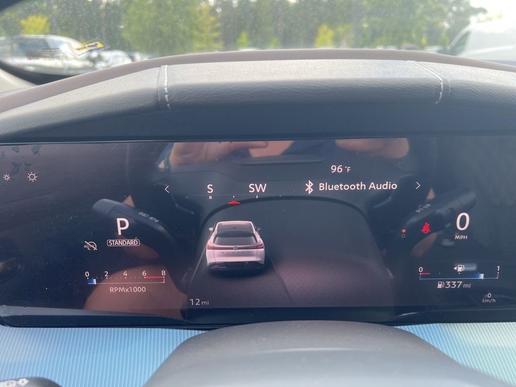 2025 Champagne Silver Metallic Nissan Murano Platinum AWD SUV