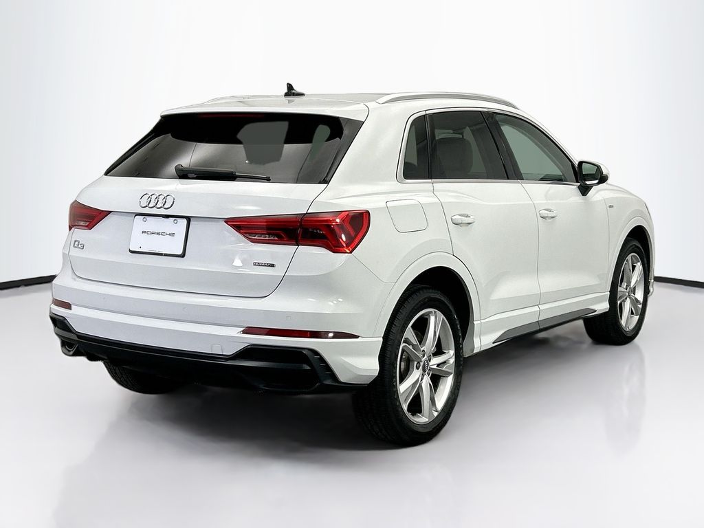 Thumbnail: 2020 Audi Q3 - 7