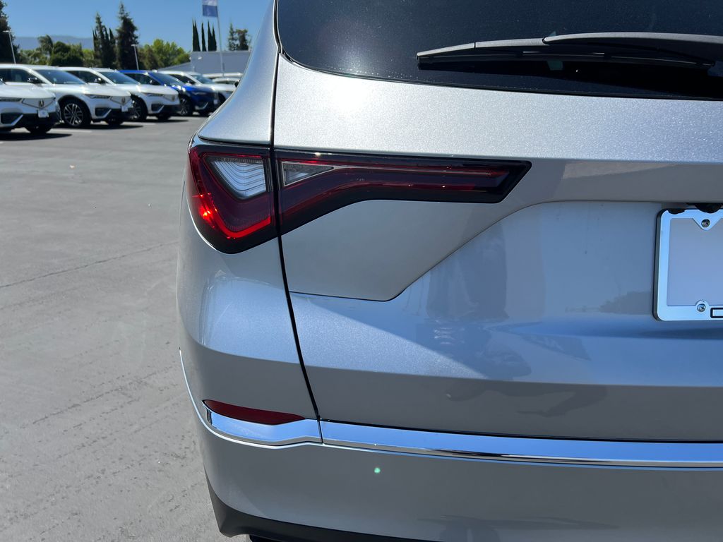 Thumbnail: 2025 Acura MDX - 10