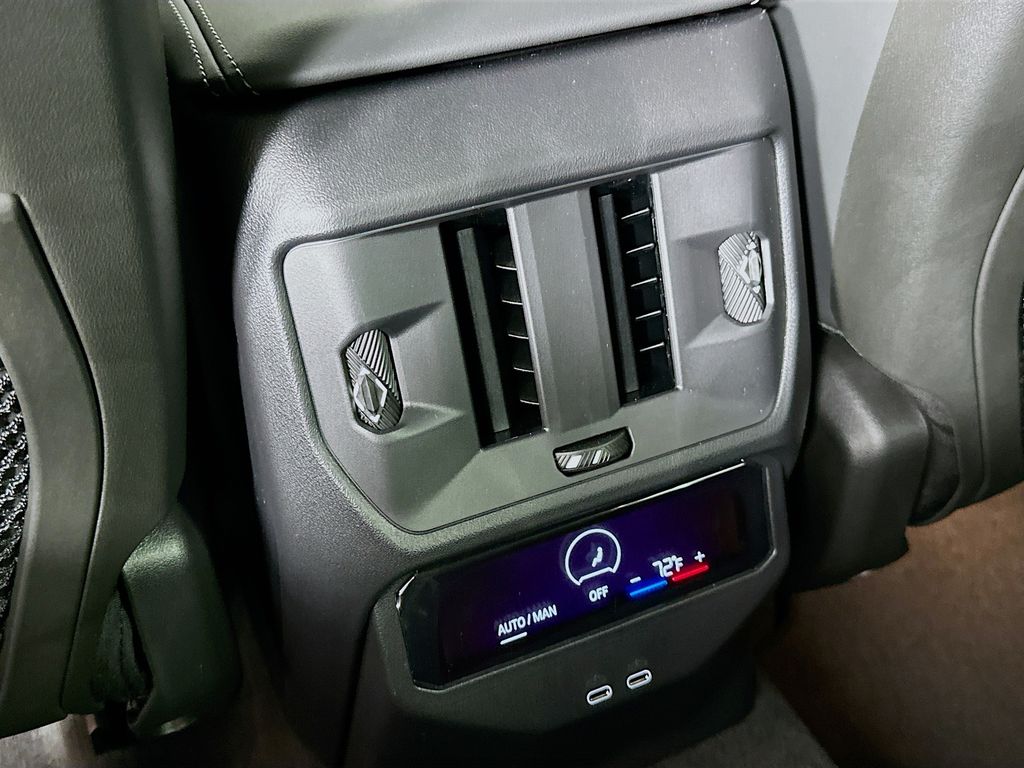 Thumbnail: 2025 BMW X3 - 18