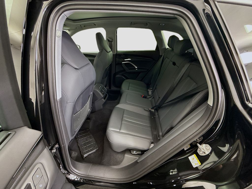 Thumbnail: 2025 Audi Q5 - 20