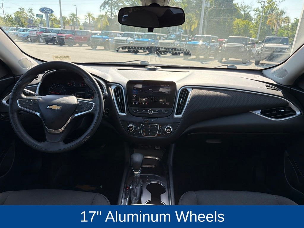 2022 Chevrolet Malibu FWD LT