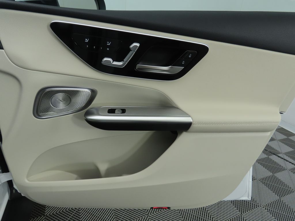 Thumbnail: 2026 Mercedes-Benz GLC - 27
