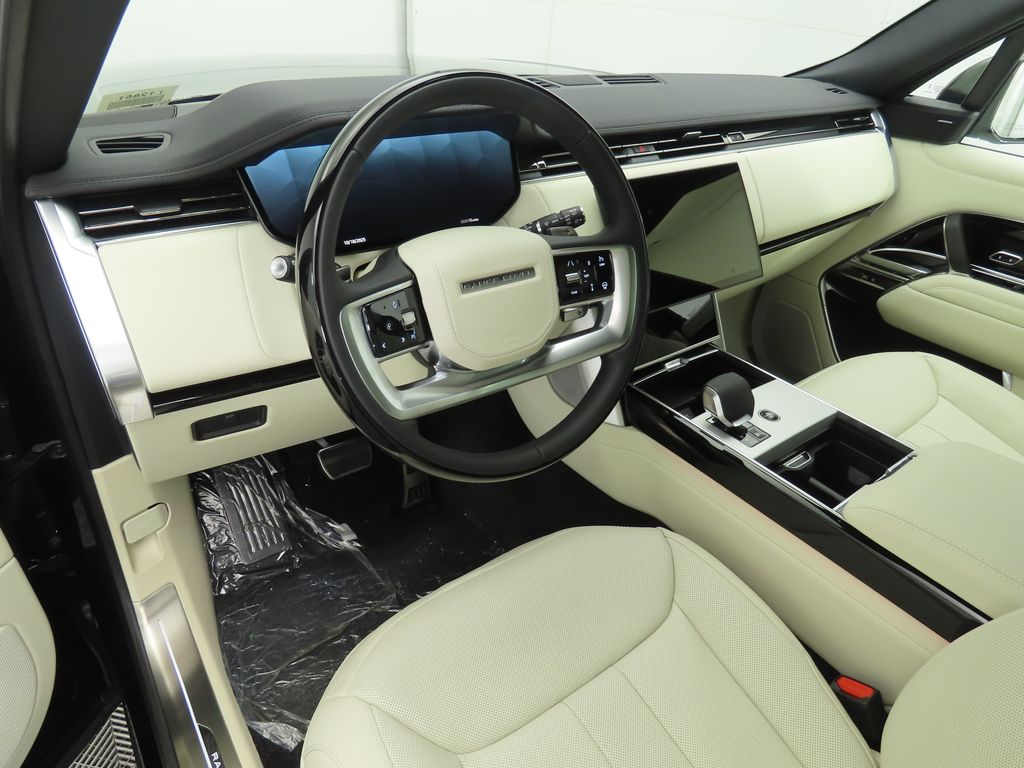 Thumbnail: 2025 Land Rover Range Rover - 9