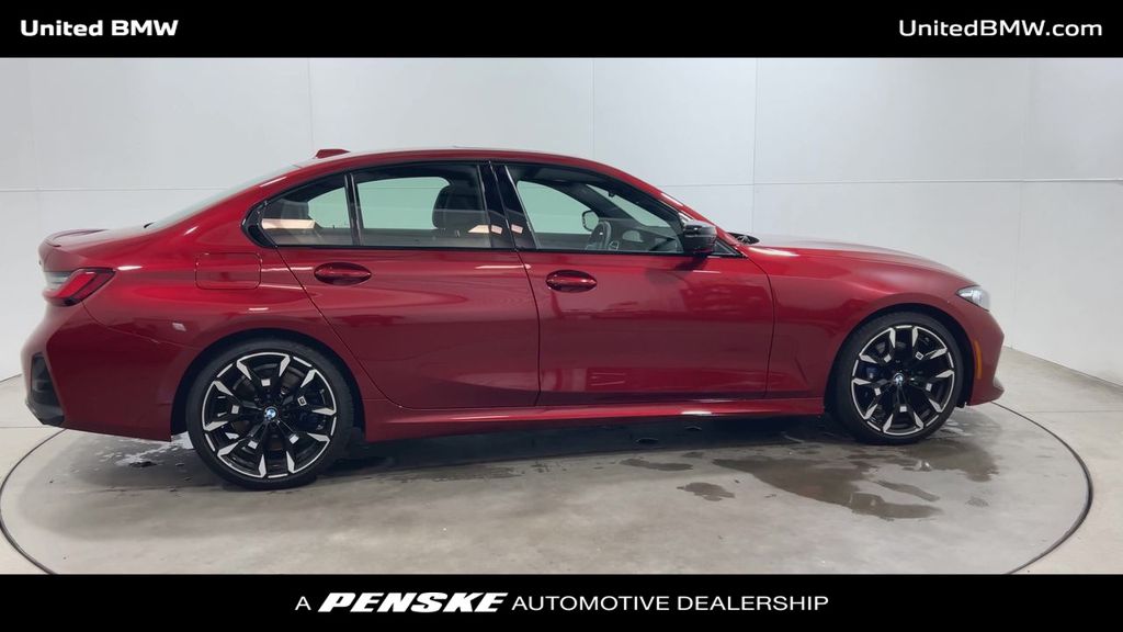 Thumbnail: 2025 BMW 3 Series - 9