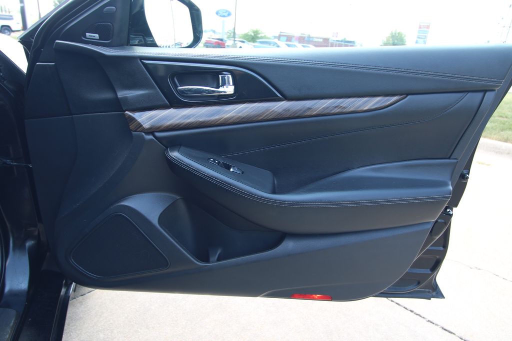 Used 2018 Nissan Maxima Sedan