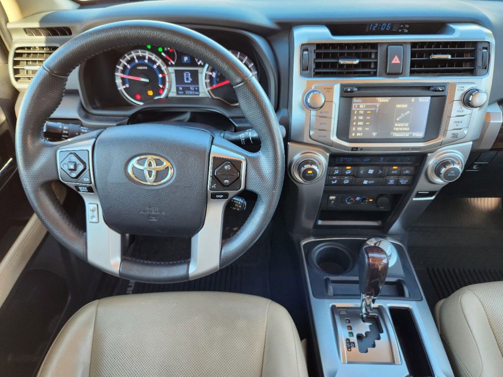 2018 Toyota 4Runner  25