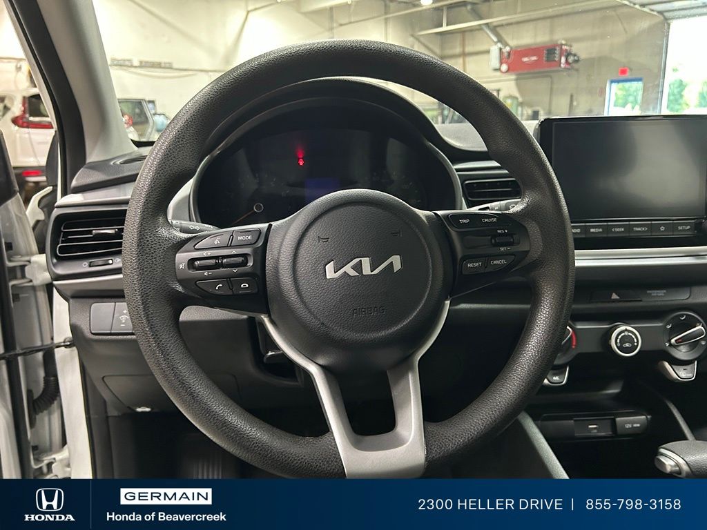 Used 2023 White Kia S image 16