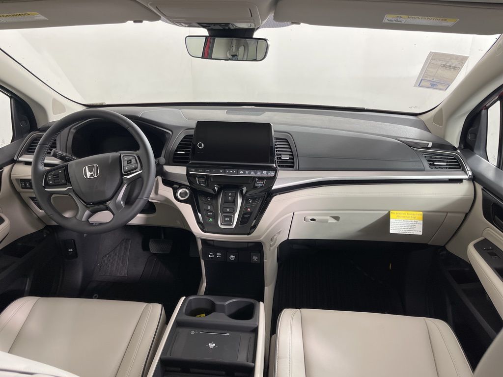 2025 Honda Odyssey Touring 23