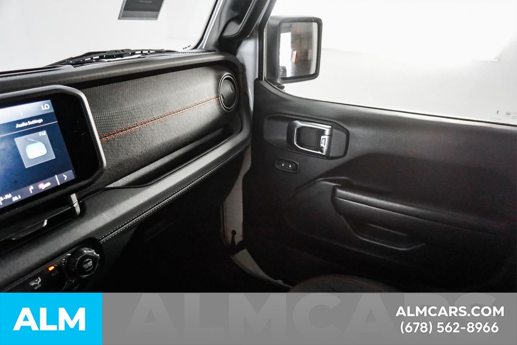 Used 2025 White Jeep Rubicon image 43