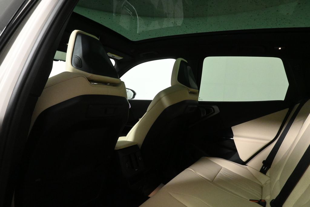 Thumbnail: 2026 BMW X3 - 32