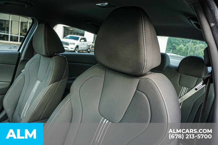 2024 Hyundai Elantra SEL - Photo 18