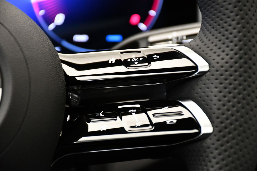 Thumbnail: 2026 Mercedes-Benz GLC - 24