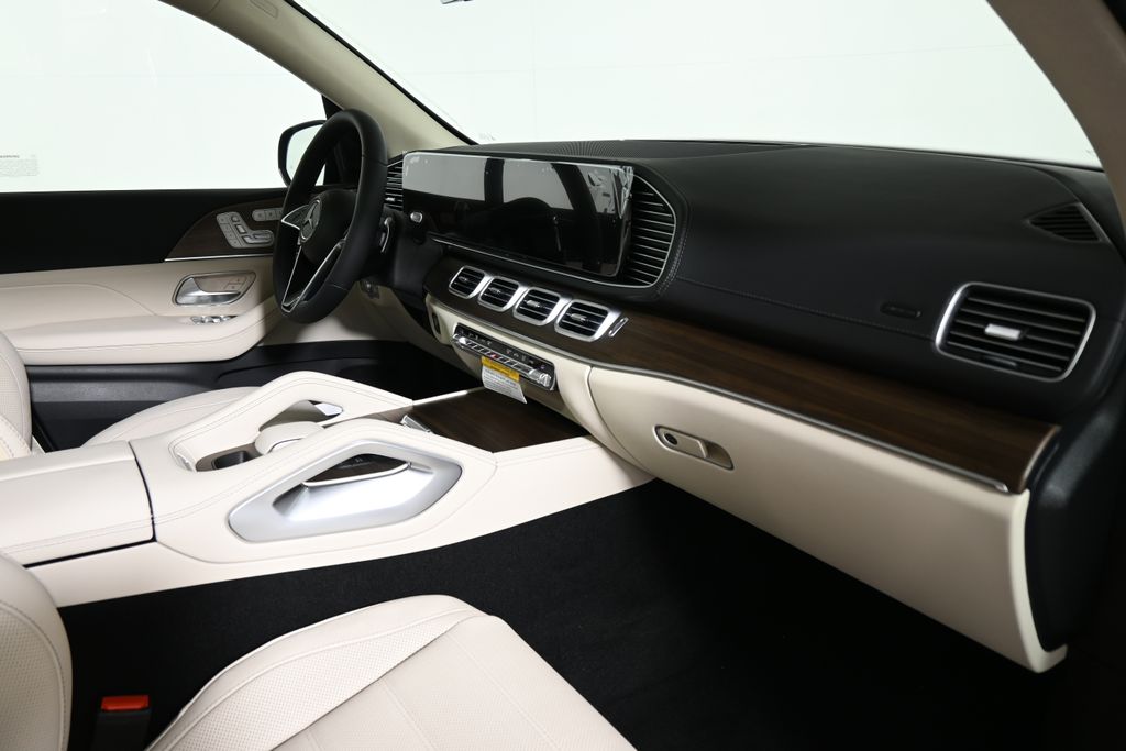 Thumbnail: 2026 Mercedes-Benz GLE - 21