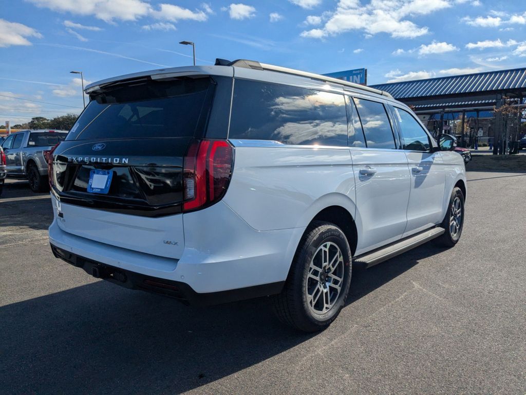 2025 Ford Expedition Active MAX