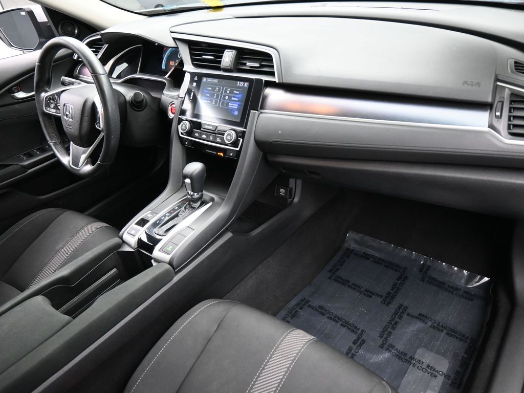 Used 2018 Silver Metallic Honda EX-T image 28