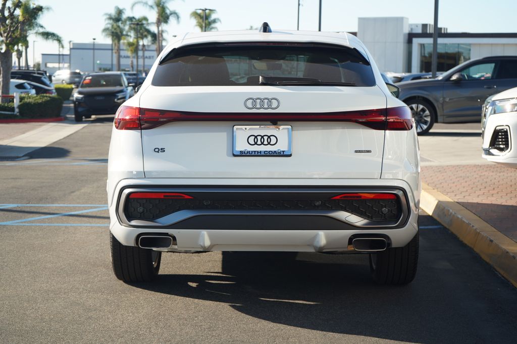 Thumbnail: 2025 Audi Q5 - 4
