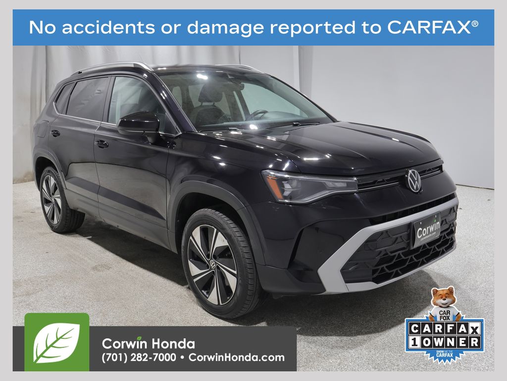  2025 Volkswagen Taos SE 4Motion   