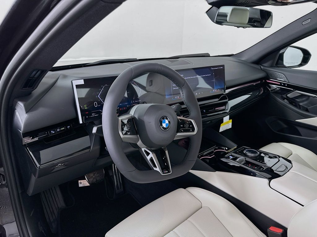 Thumbnail: 2026 BMW 5 Series - 9