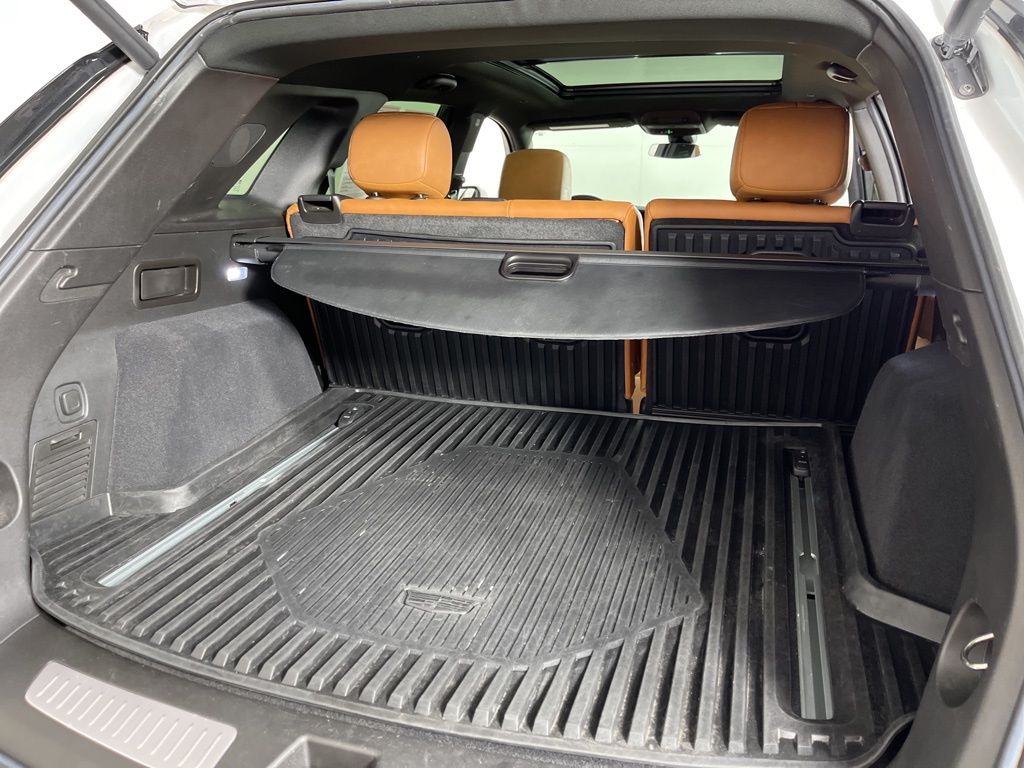 Thumbnail: 2023 Cadillac XT5 - 9