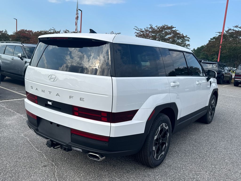 2026 Hyundai Santa Fe SE photo 4