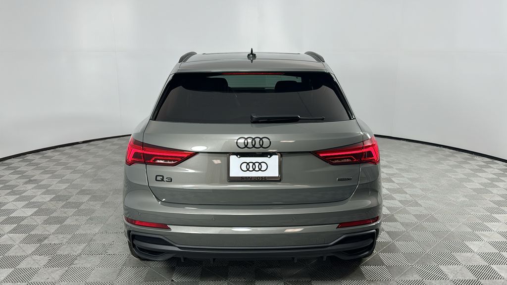 2025 Audi Q3  4