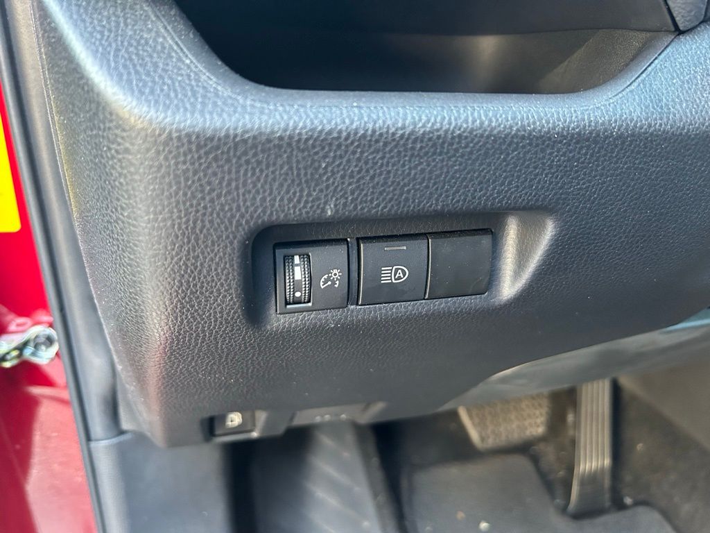 Thumbnail: 2024 Toyota RAV4 - 17