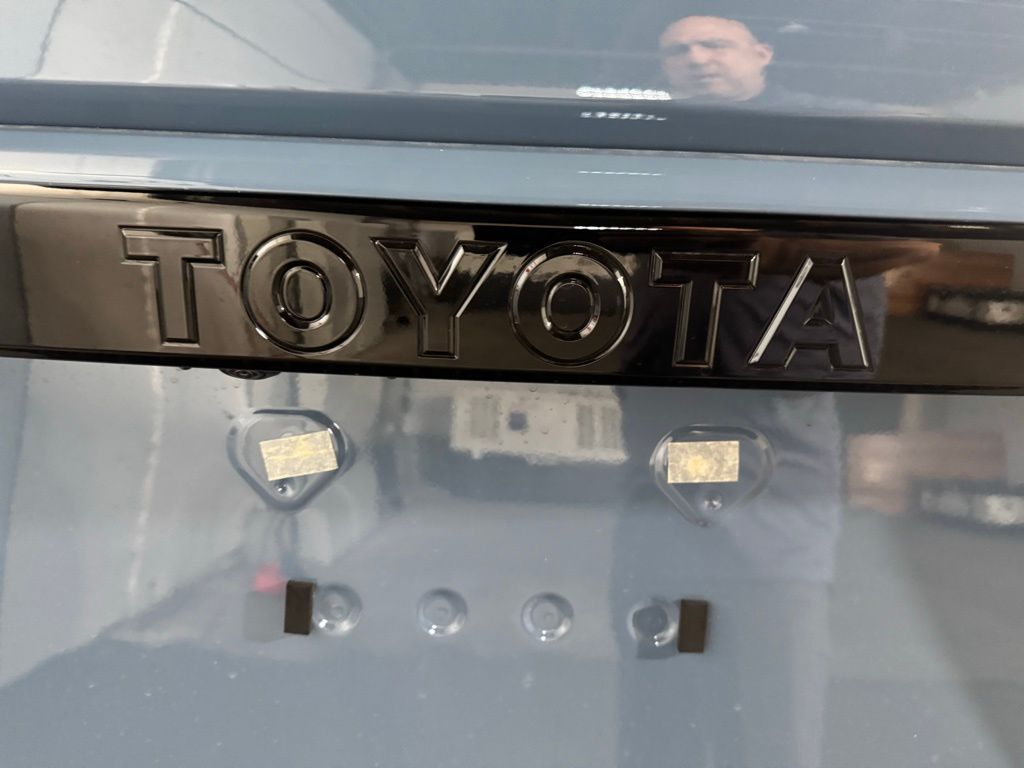 Thumbnail: 2026 Toyota Land Cruiser - 17