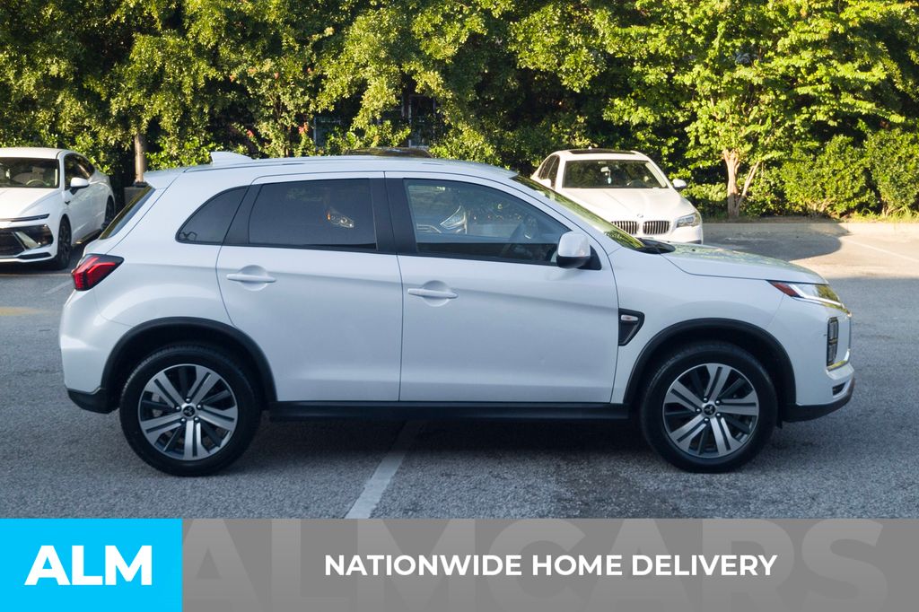 Used 2024 White Mitsubishi 2.0 ES image 4