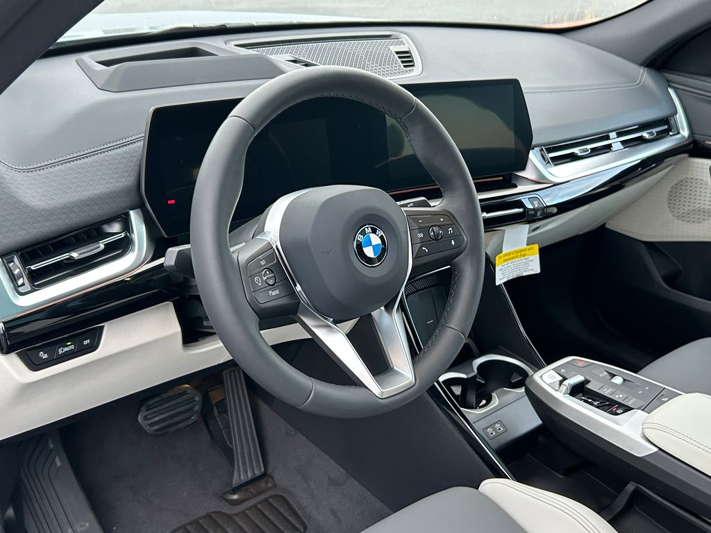 Thumbnail: 2026 BMW X2 - 13