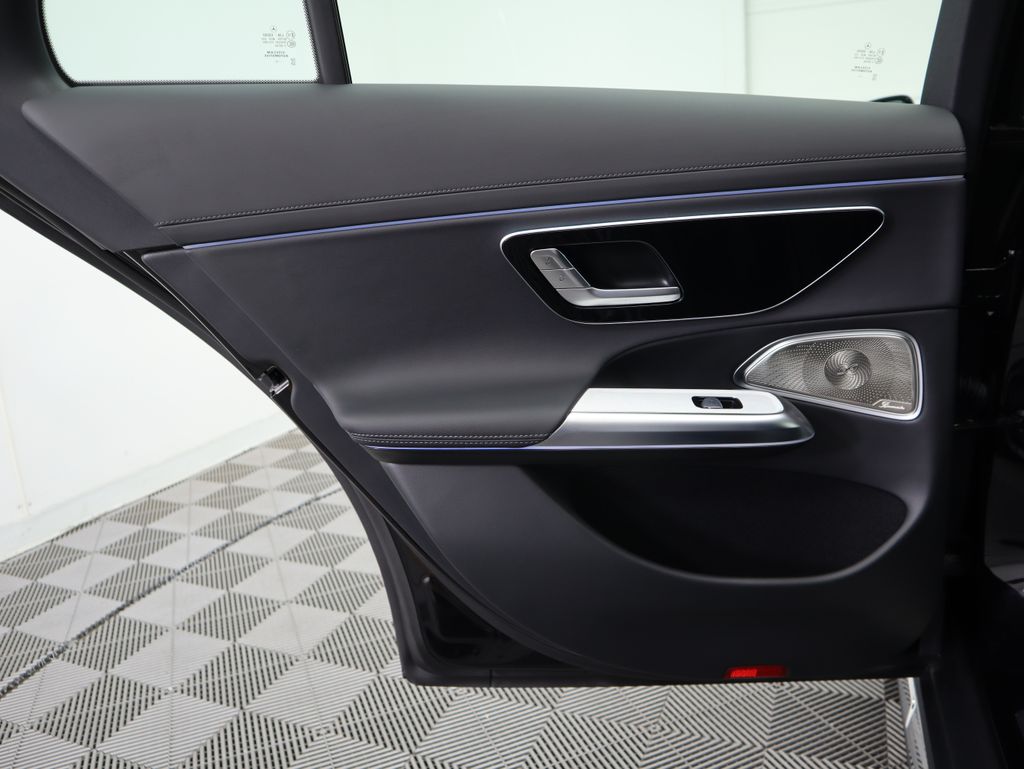 Thumbnail: 2025 Mercedes-Benz E-Class - 28